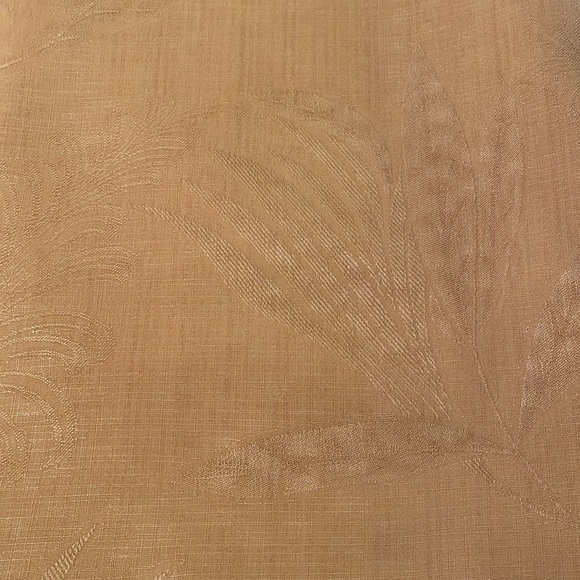 Tommy Bahama Short Sleeve Silk Camp Shirt size Large.  Maize - Picture 3 of 6